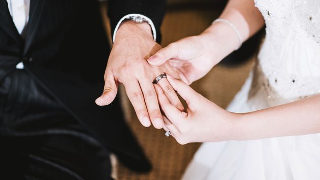 La expareja de una mujer falsifica su testamento y un certificado de matrimonio de una boda secreta para quedarse con la herencia de 580.000 euros