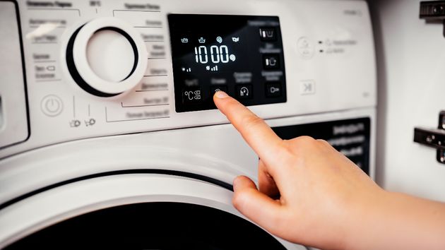 El precio de la luz del sábado 15 de agosto de 2026: las horas más baratas y caras