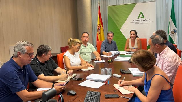 COEXPHAL analiza con la Junta la situación fitosanitaria del campo almeriense y pide mantener la vigilancia sobre el Thrips parvispinus
