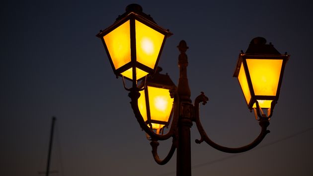 El precio de la luz del 15 de agosto de 2026 en el PVPC: las horas más baratas y caras
