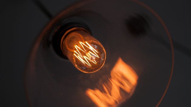 El precio de la luz hoy lunes 17 de agosto de 2026 en el PVPC: horas más baratas y caras