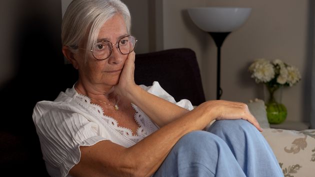 Una funcionaria se jubila y pasa meses sin cobrar la pensión: “Me parte el corazón tener que pedirles a mis hijos que me compren comida”