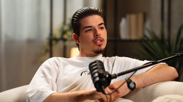 Samu, 18 años, barbero: “Rechacé una barbería que me ofrecía 2.500 euros al mes porque sabía que podía crecer más. Ahora con las redes cobro unos 100.000 euros anuales”