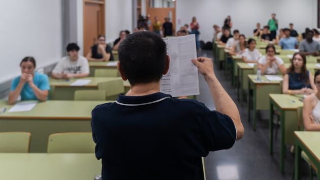 Despiden a un profesor de ESO por negarse a evaluar a sus alumnos, teletrabajar sin permiso y saltarse reuniones: cobraba más de 3.000 euros por 28,75 horas