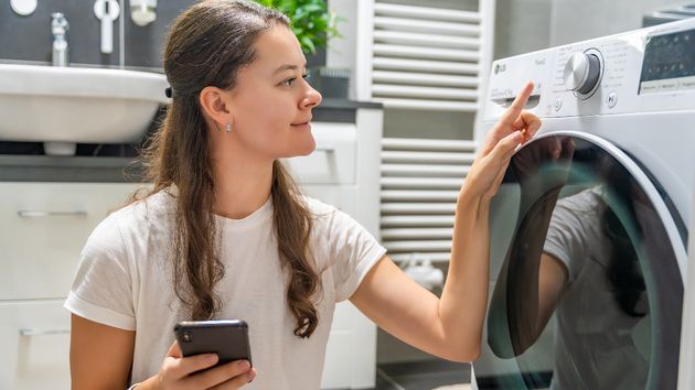 El precio de la luz este domingo 23 de agosto de 2026 en el mercado mayorista: horas más baratas y caras