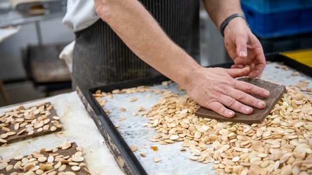 Urge personal en Gi Group para trabajar en el sector del turrón en Alicante: 120 vacantes en distintos puestos