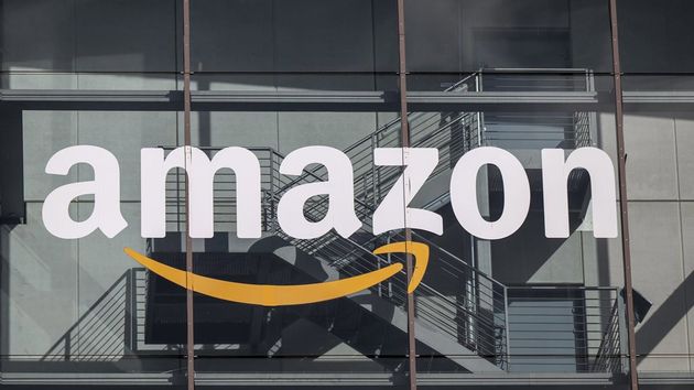 Una madre con dos hijos demanda a Amazon por exigirle trabajar dos fines de semana al año: no es discriminatorio aunque tenga reducción de jornada