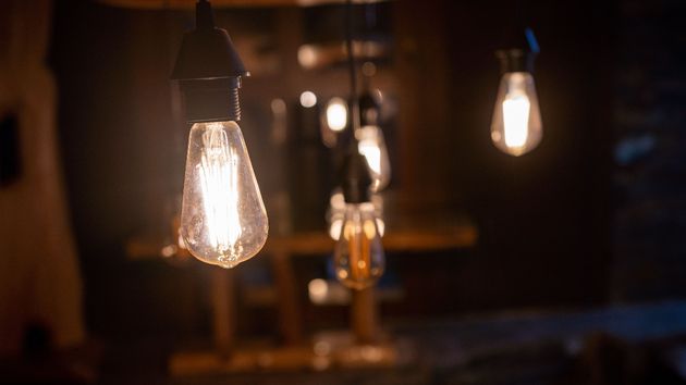 El precio de la luz hoy jueves 27 de agosto de 2026 en el PVPC: las horas más baratas y caras