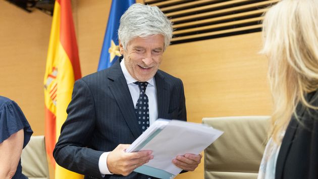 Marlaska confirma 35 millones de euros para reforzar la frontera de Ceuta con Marruecos: boyas permanentes, drones y espigones más largos