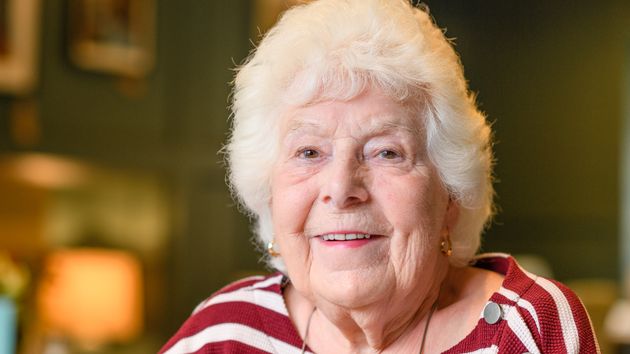 Carla Villa (101 años), anciana que fue madre soltera y volvió al trabajo con 78 años: “no ha sido fácil”