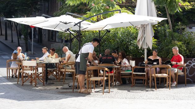 Se trabajan más de 7 millones de horas extra a la semana en España y el 43% gratis, pero la reforma del registro horario sigue sin aprobarse
