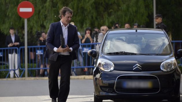 El Tribunal de Cuentas pide a la Diputación de Badajoz que decida si reclama los sueldos del hermano de Pedro Sánchez y su colaborador