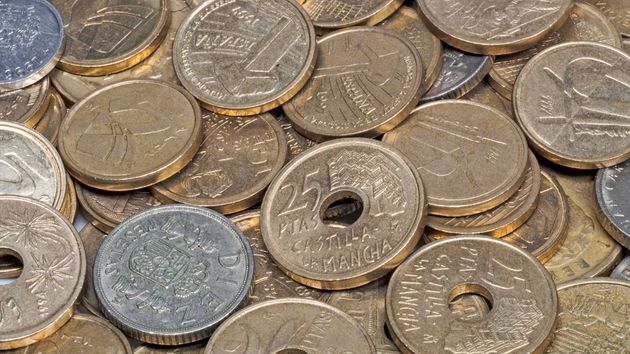 mucha smonedas de pesetas