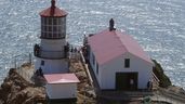 Faro en el acantilado