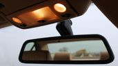 luz de cortesía en el interior del vehículo