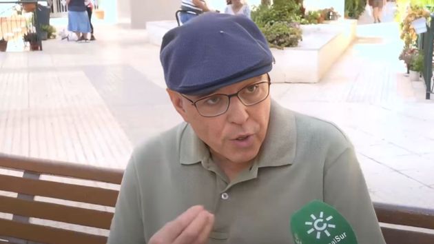 Manuel durante la entrevista