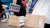 pancartas derecho a techo