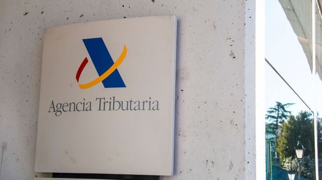 Cartel de la Agencia Tributaria