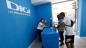 Trabajadores y clientes de DIGI