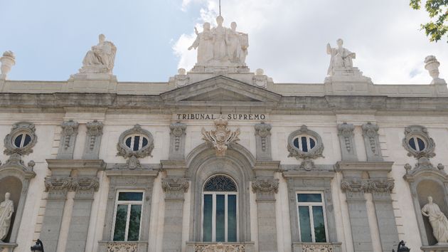 El Supremo lo aclara: las empresas no pueden penalizar estar de baja médica aplicando descuentos adicionales en los pluses salariales