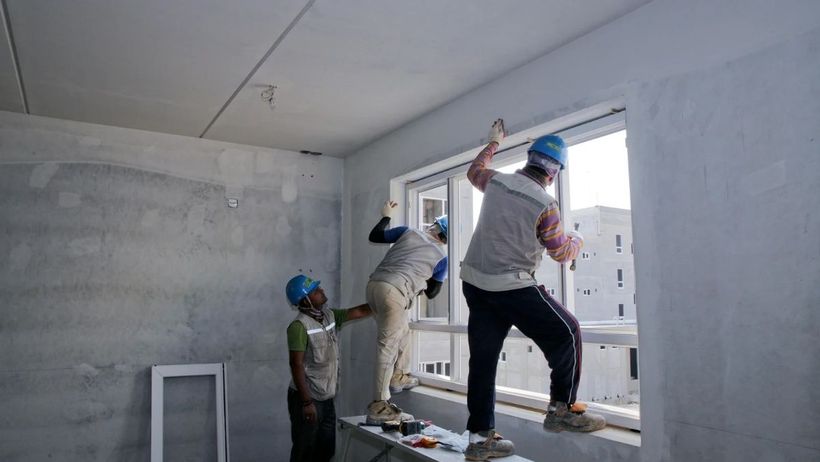 La Junta de Andalucía abre el plazo de las ayudas para hacer obras en casa: hasta un 65% de subvención para cambiar ventanas, poner toldos o mejorar el aislamiento