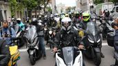 Repartidores manifestándose