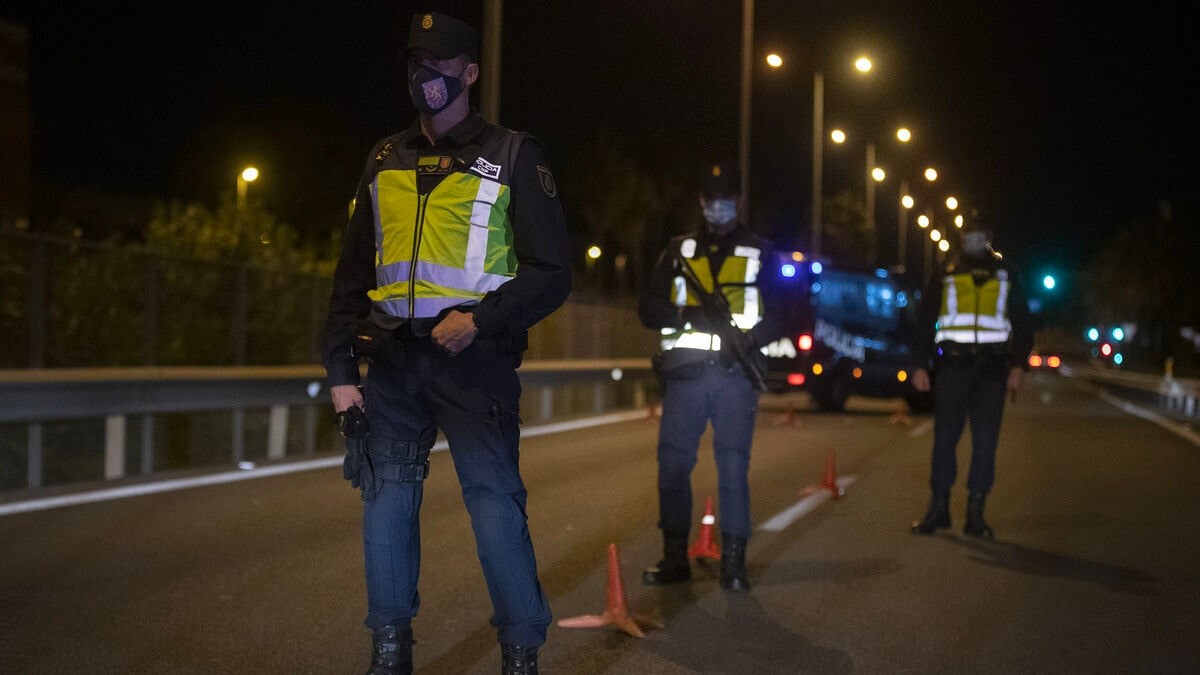 La DGT advierte: estas son las formas más tontas de perder el carnet de conducir en Navidad