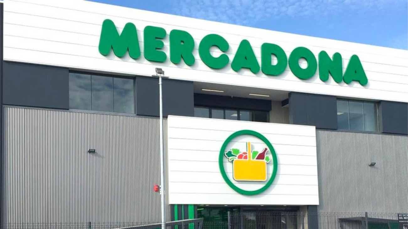 Así es la tarta de Navidad de Mercadona de 10 euros: arrasa por su sabor inconfundible