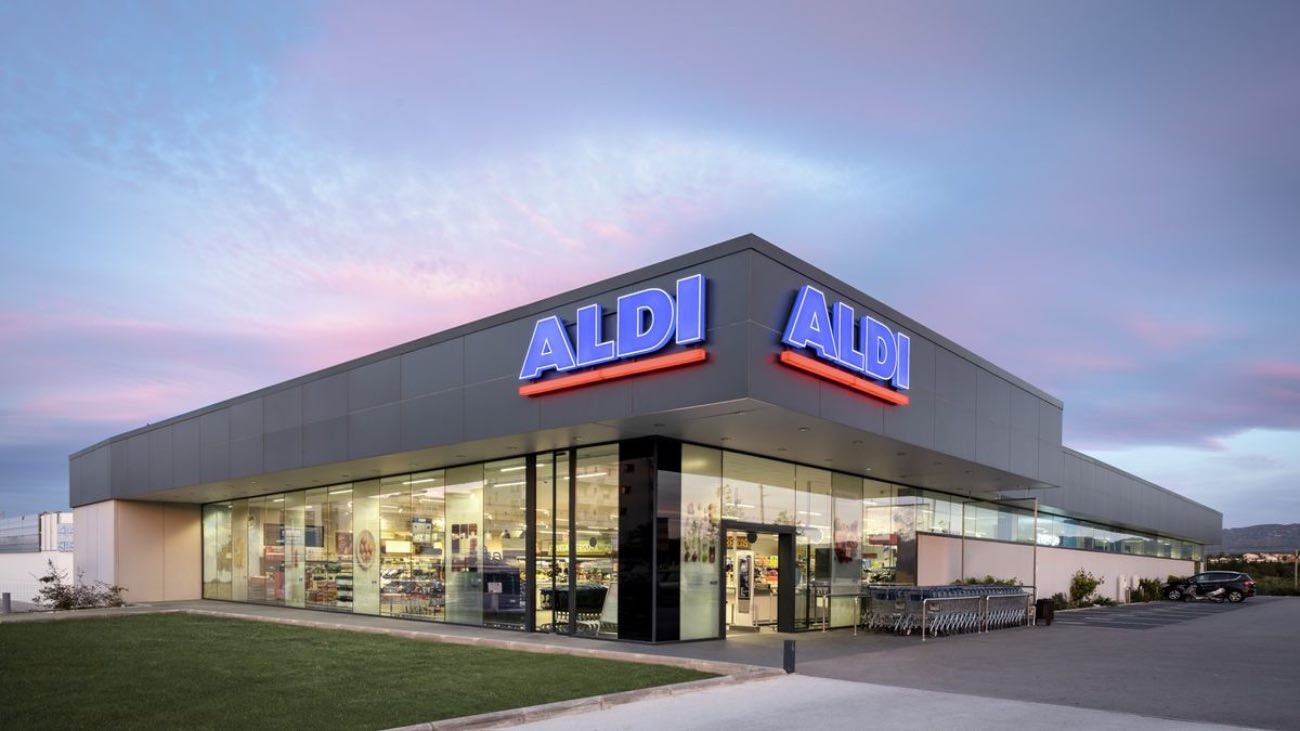 El catálogo de Aldi lanza el robot aspirador más barato para tener la casa impoluta