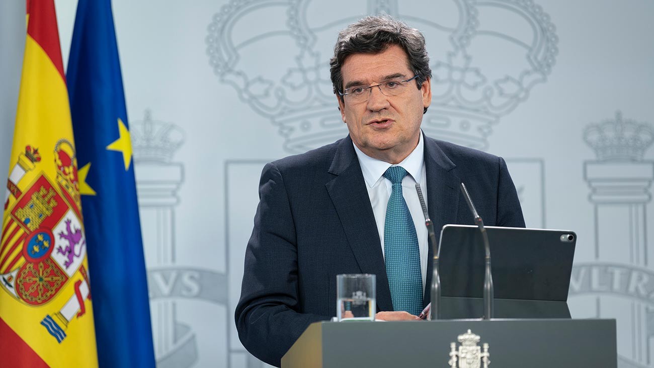 Escrivá asegura que los autónomos están de acuerdo con las nuevas cotizaciones y éstos estallan