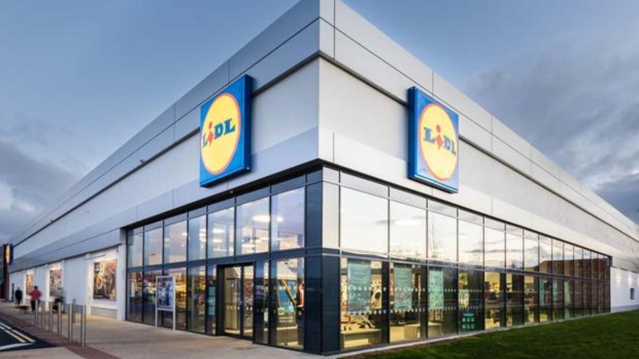 Lidl y Aldi publican 141 puestos con sueldos de 1.300 euros: cómo conseguir uno