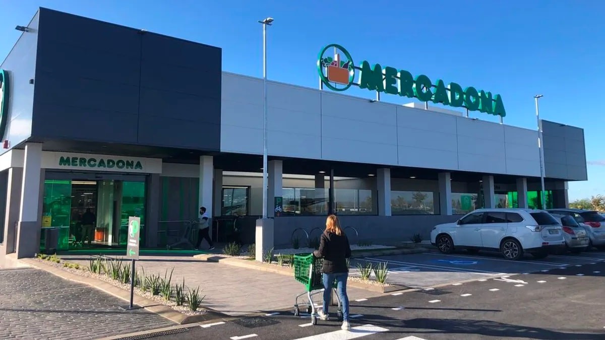 Qué supermercados abren hoy, 2 de enero: Mercadona, Carrefour, El Corte Inglés