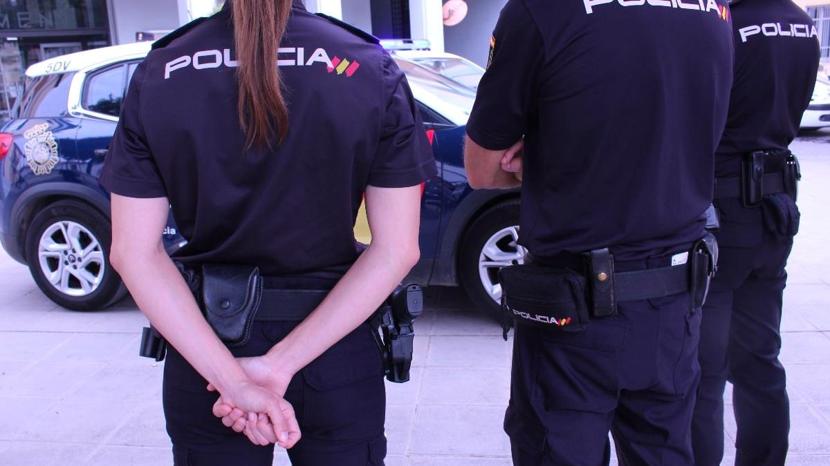 Interior convocará 4.520 plazas para opositar a la Policía y Guardia Civil: requisitos y plazos