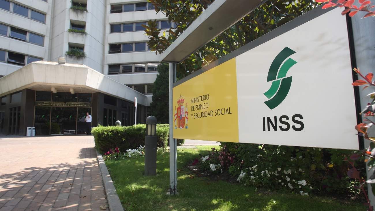 La Seguridad Social avisa a los padres con hijos menores de 26 años