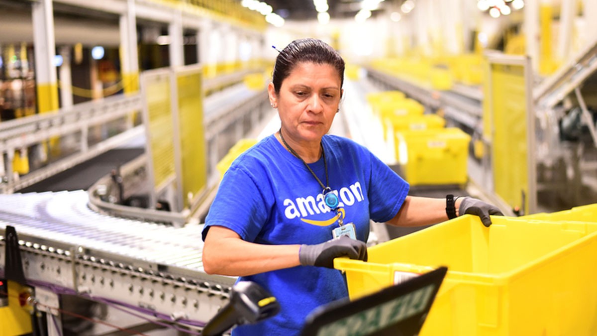 Amazon denegará la baja laboral retribuida a los trabajadores no vacunados contra el Covid