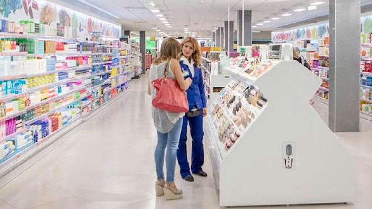El fabuloso contorno de ojos de Mercadona que sirve como iluminador y reduce las ojeras