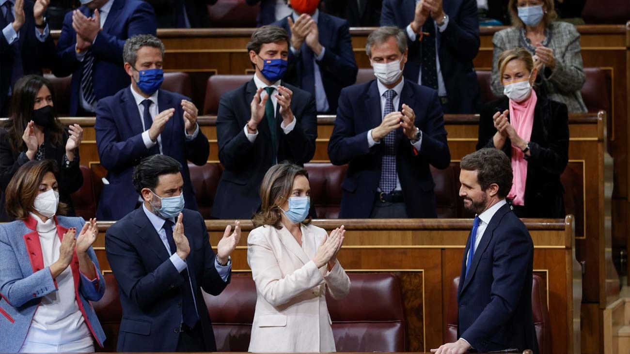 Pablo Casado abandona el Congreso tras un discurso que suena a despedida