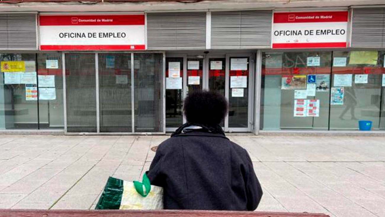 Qué es el mes de espera para cobrar subsidio para mayores de 52 años