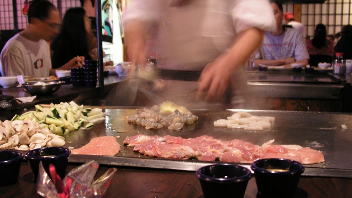 Oferta de Empleo en Sevilla: Se ofertan 60 puestos de trabajo para una empresa de Comida Oriental