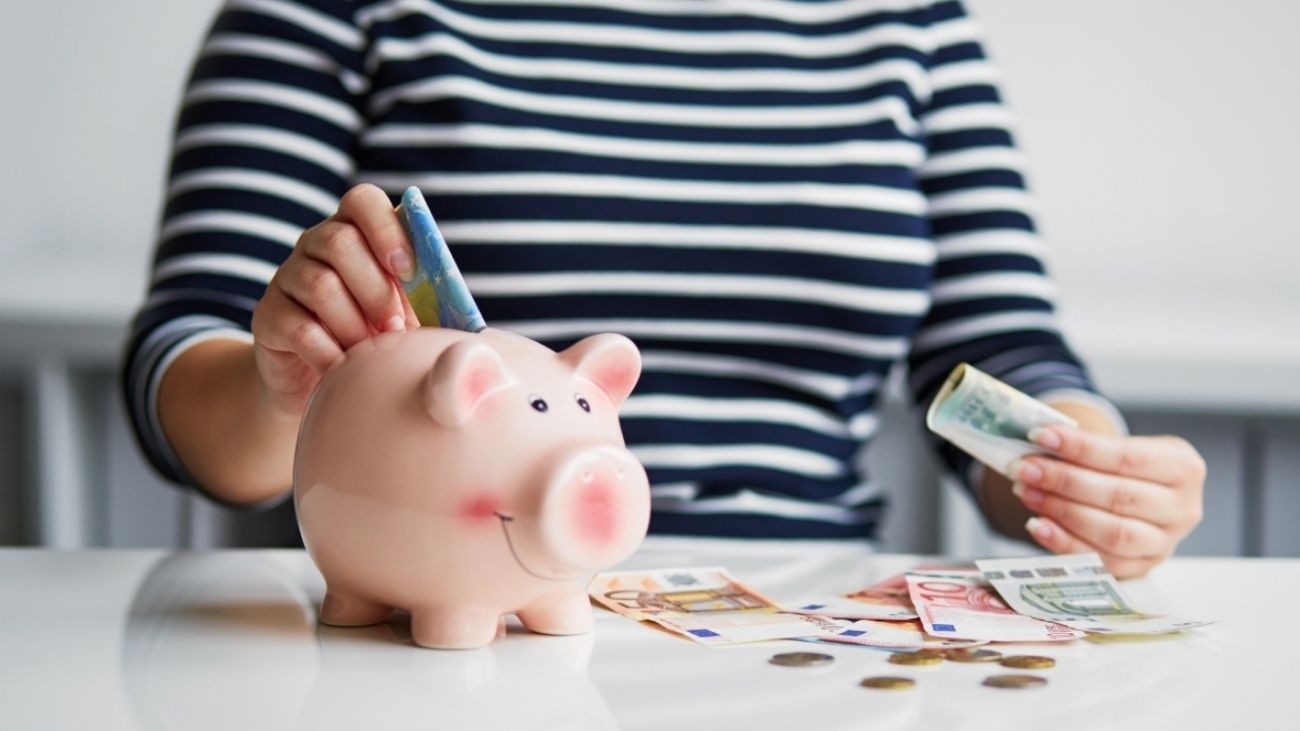 Cómo ahorrar e invertir para la jubilación sin contratar planes de pensiones