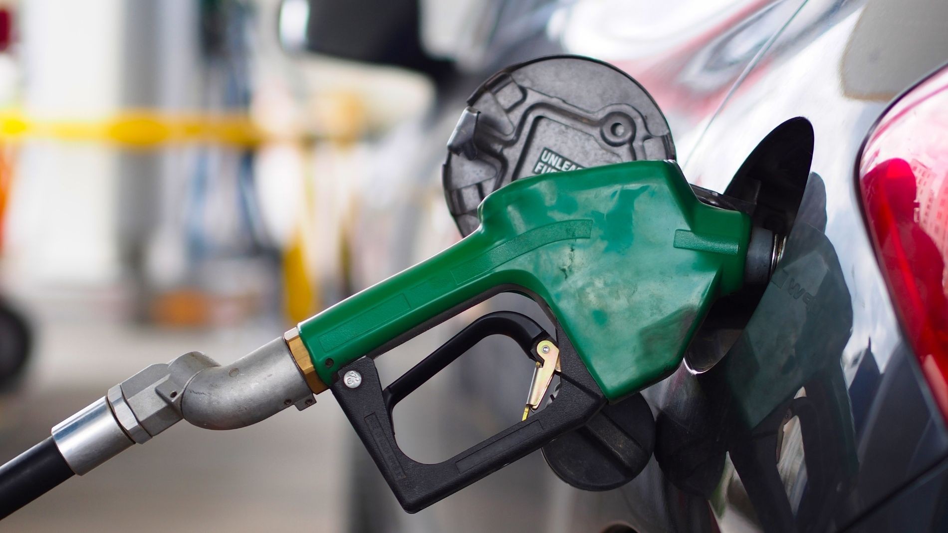 Esta es la razón por la que la gasolina y el diésel llegará a los 2 euros