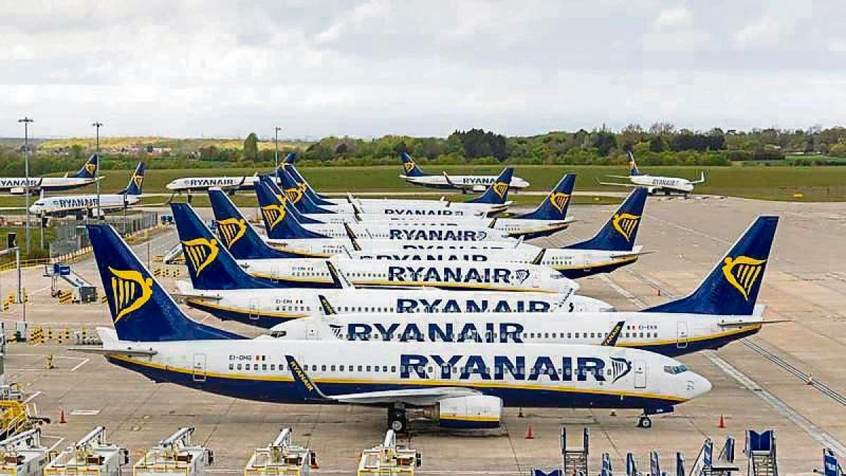 Ryanair busca personal en Barcelona, Madrid, Granada y Sevilla