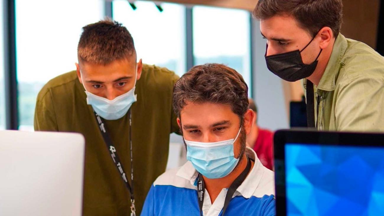 Becas Talentum 2022 para jóvenes recién graduados: cómo apuntarse