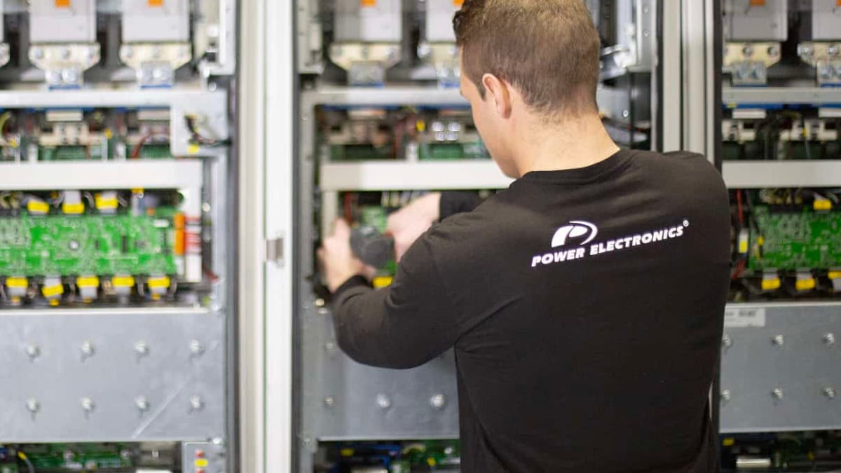 Power Electronics creará 450 empleos a través del Servicio Valenciano de Empleo