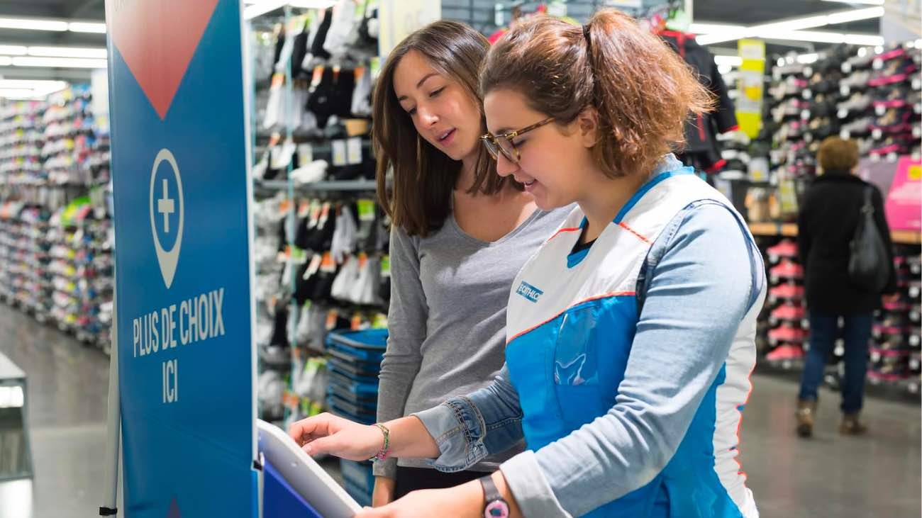 Decathlon necesita incorporar 1.005 empleados para esta campaña de verano