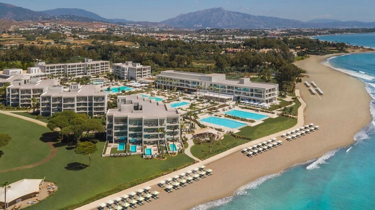 Resort IKOS Andalusía de Estepona busca personal para este verano