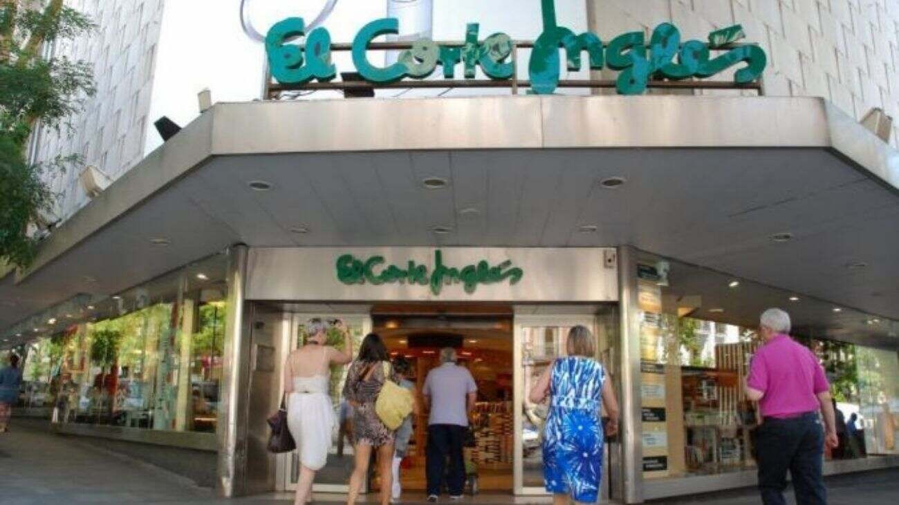 Se necesita personal en El Corte Inglés con sueldos a partir de 1.200 euros