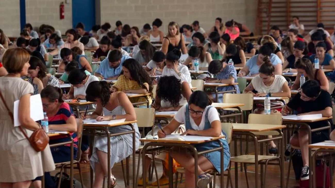 Oposiciones convocadas para este mes de mayo de 2022: nuevas plazas para todos los ministerios