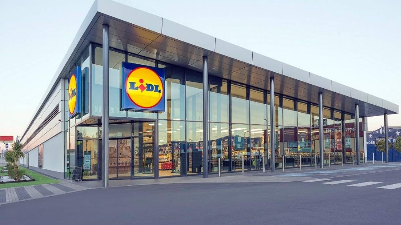 Lidl bate los precios de Leroy Merlin con sus baratísimos conjuntos de jardín