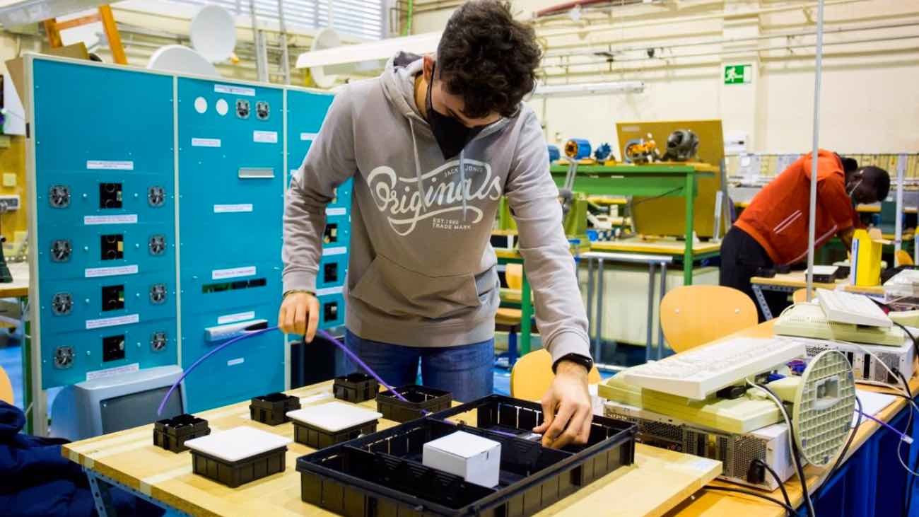 Formación Profesional: ¿cobrarán el paro los alumnos de la FP Dual?